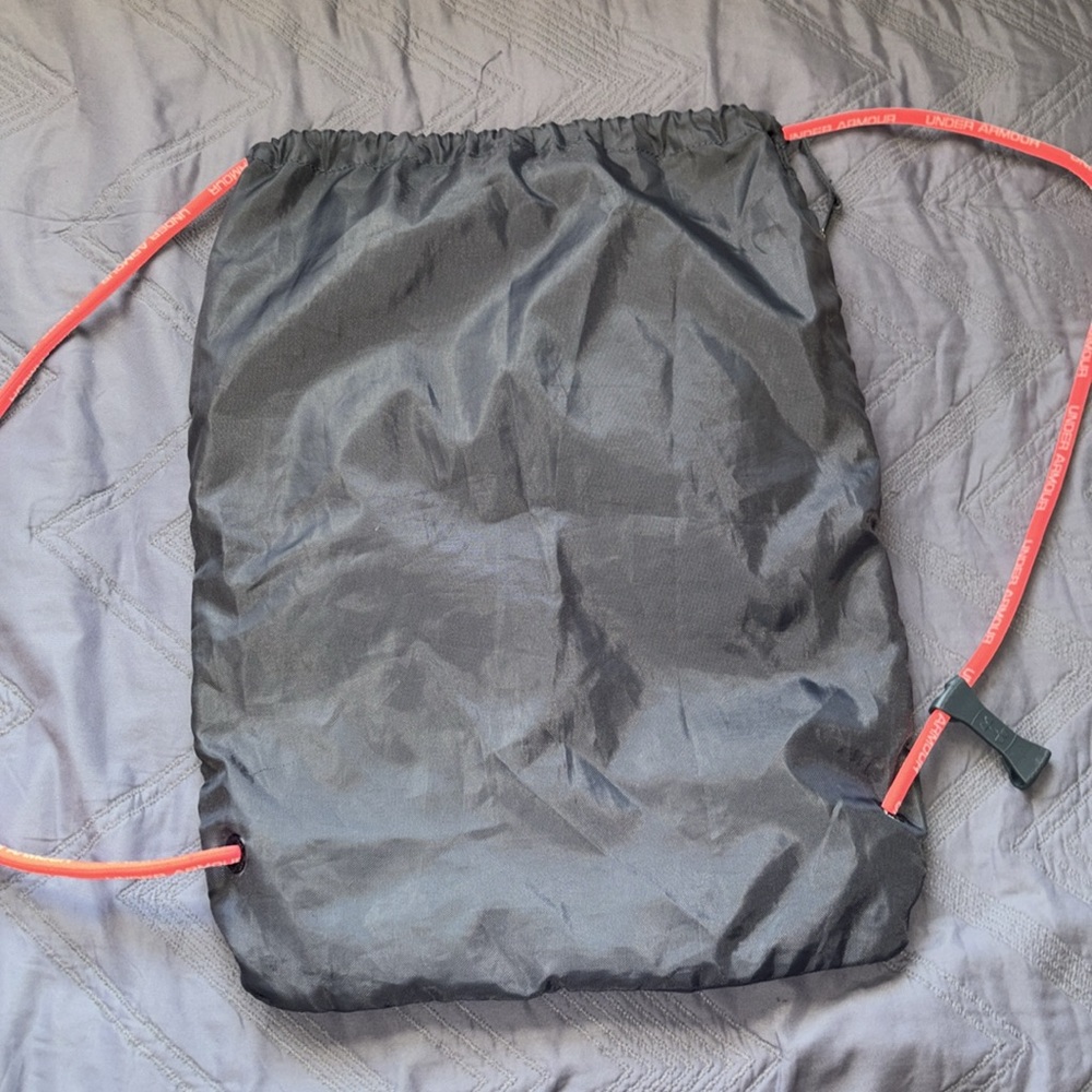 UA Drawstring Bag - Picture 3 of 4